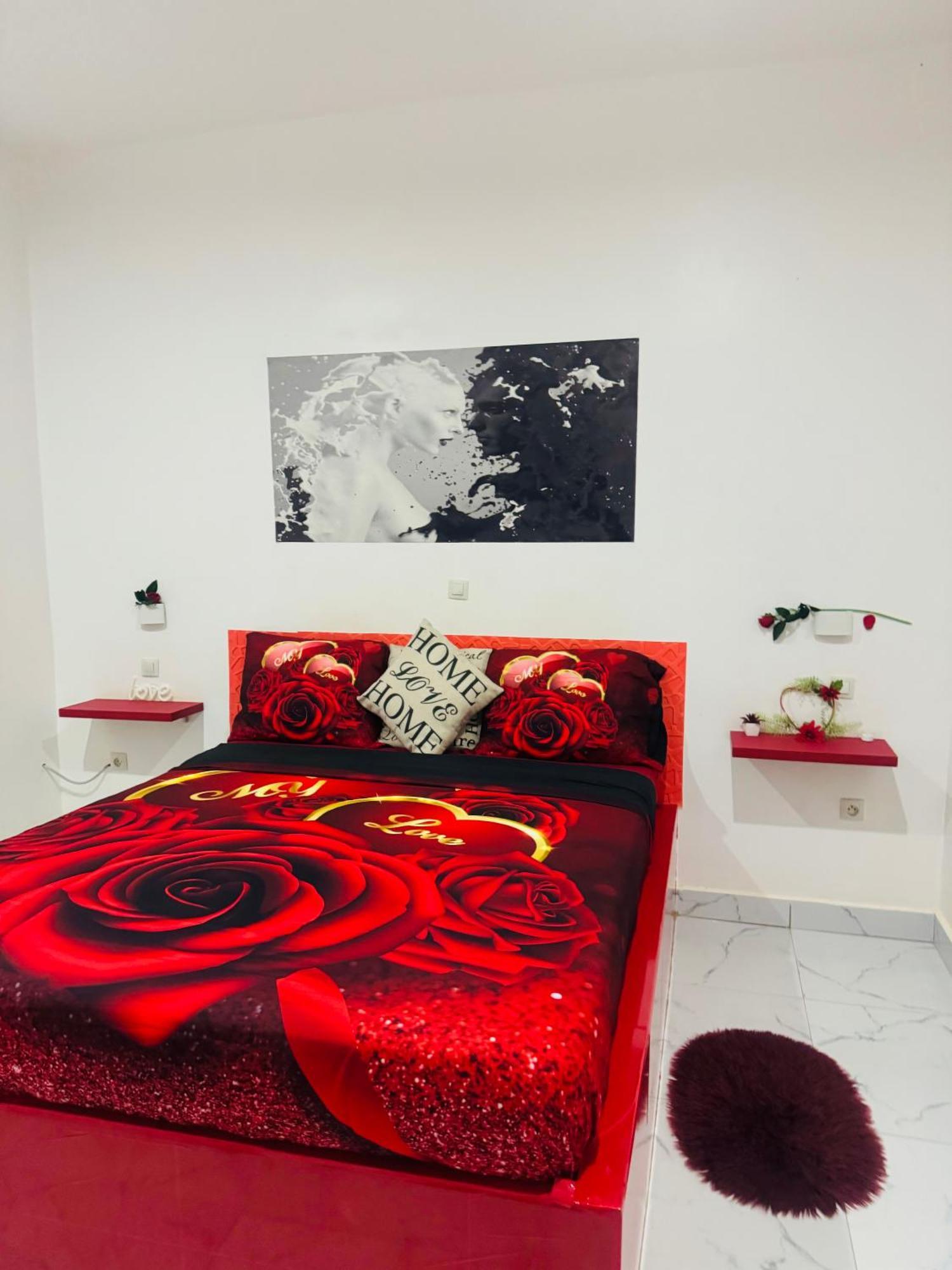مبيت وإفطار سالي بوخْتيودال Grace House Jacuzzi المظهر الخارجي الصورة